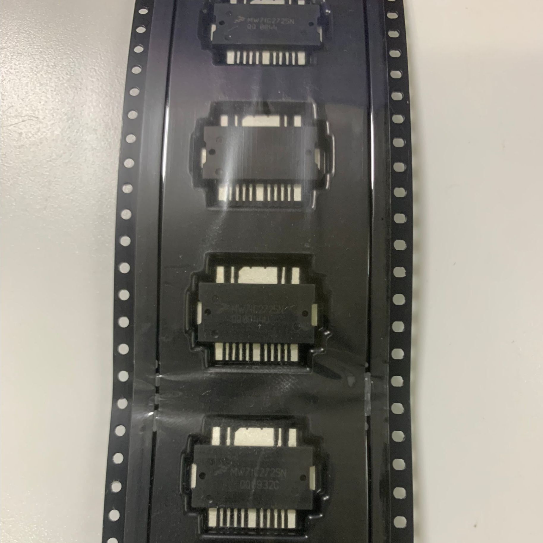   MW7IC2725 MW7IC2725N MW7I..